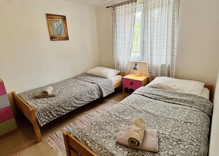 Stela In Karin Gornji By Interhome Apartman Gornji Karin