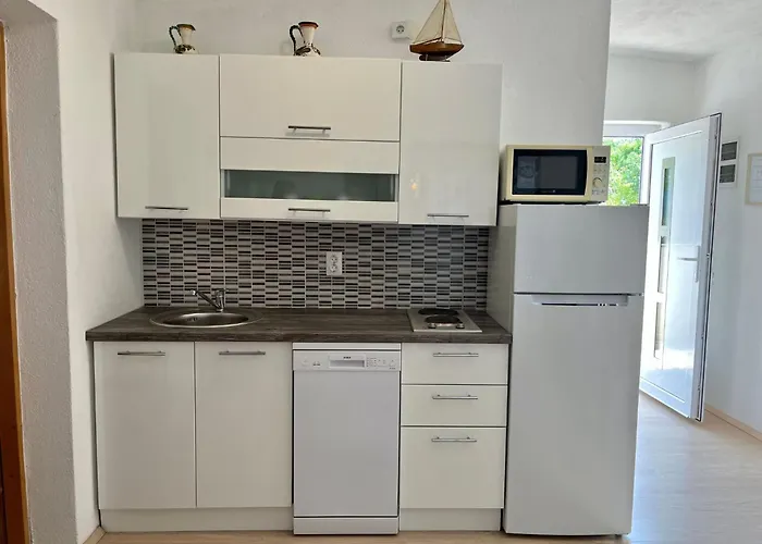 Apartman Stela In Karin Gornji By Interhome *