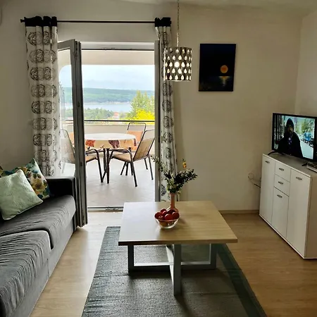 Stela In Karin Gornji By Interhome *