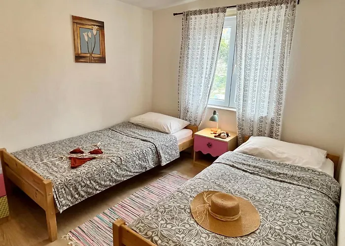 Апартаменты Stela In Karin Gornji By Interhome